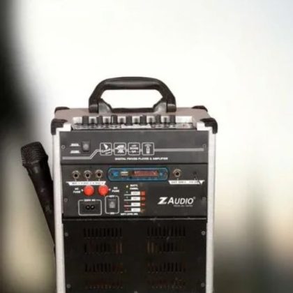 Speaker 009 delivers reliable, high-quality audio in a compact and stylish design